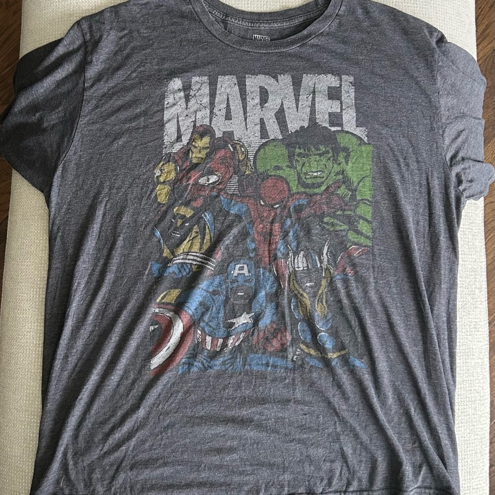 Marvel Men's Superhero Graphic Tee - Gray and Green